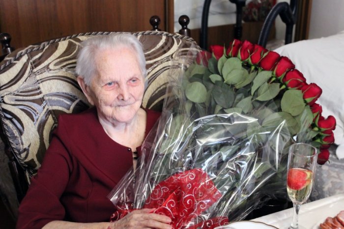 Тюменской долгожительнице уже 102 года