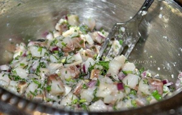 Вкусное блюдо из Селедки-"Селедка салат"-Рецепт приготовления!