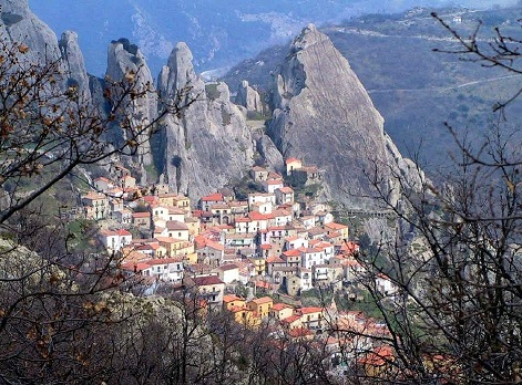 Photo - The towns in Abruzzo are most often like this!